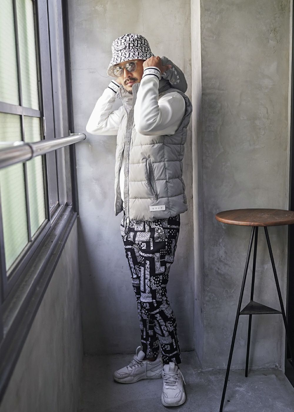 アンビションO/Eベスト | adamsJUGGLER（アダムスジャグラー）公式