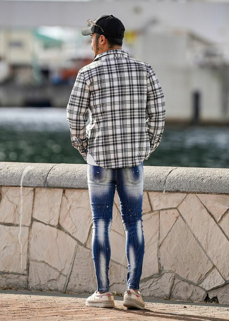 セール】 アイコニック スリムフィットテーパードデニムパンツ